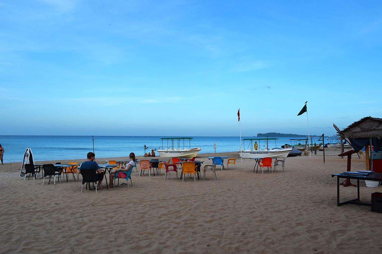 ALFFA Guest inn Trincomalee Extérieur photo