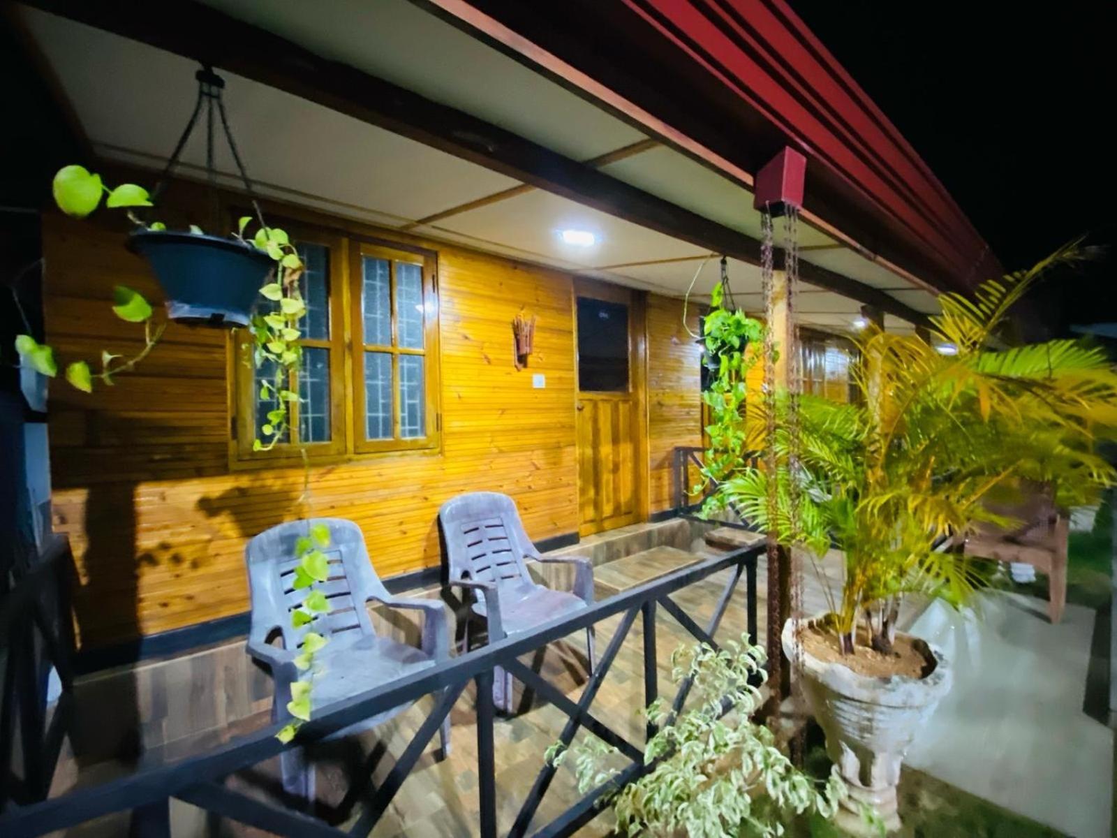 ALFFA Guest inn Trincomalee Extérieur photo